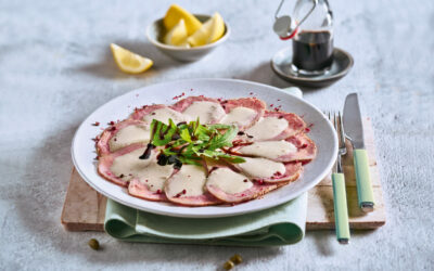 Semerrolle_vom_Jungbullen_mit_Thunfischcreme_und_Rucolasalat-1 Semerrolle_vom_Jungbullen_mit_Thunfischcreme_und_Rucolasalat-1