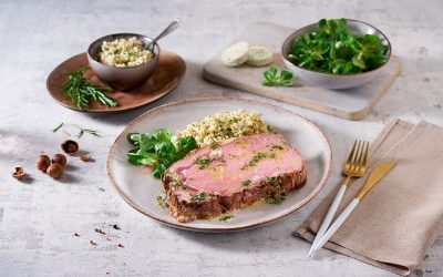 Entrecote_in_Rosmarinbutter_an_Blumenkohl Entrecote_in_Rosmarinbutter_an_Blumenkohl